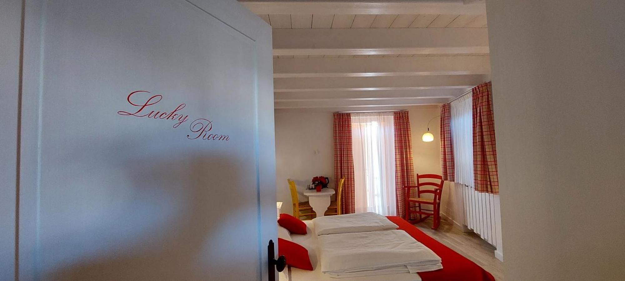 Horse House Bed and Breakfast Romallo Exteriör bild